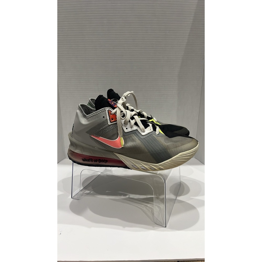 Nike LeBron 18 Low Space Jam Bugs vs Marvin Men‎ Basketball Shoes Men's Size 8.5